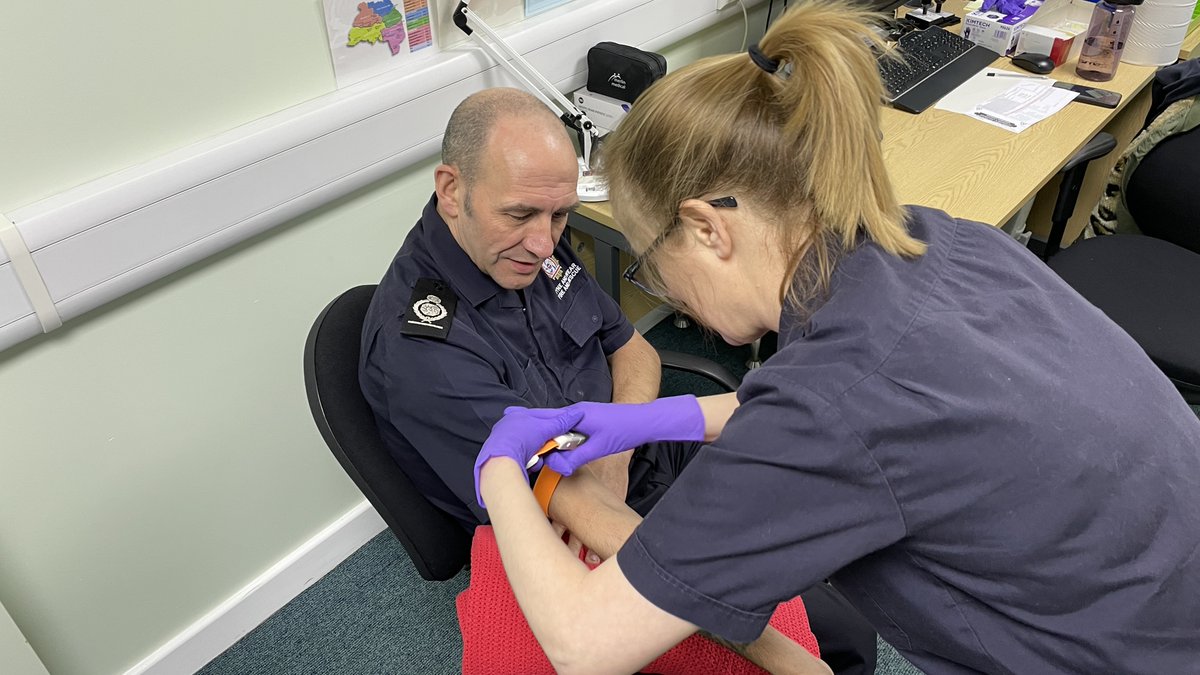 Putting the safety of our firefighters first 👩‍🚒🧡 We are delighted to reveal we have become the first fire and rescue service in the country to support health screening for our firefighters Read more 💻👇 bit.ly/3SneObQ