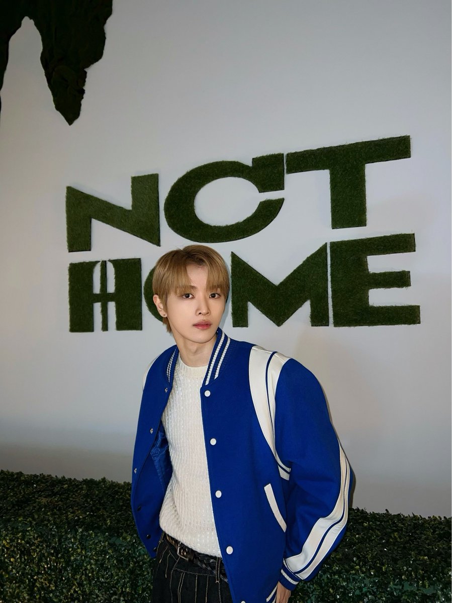 성 tweet media