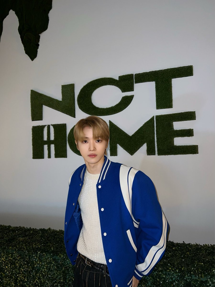 성 tweet media