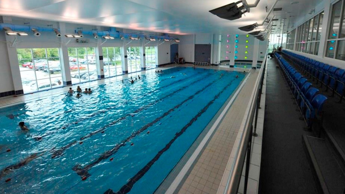 Today we join more than 200 signatories in an urgent plea to <a href="/RishiSunak/">Rishi Sunak</a> to better support the sport, recreation and physical activity sector during the ongoing energy crisis. These services are vital for the nation's health, happiness and the economy. 
bit.ly/3ZakMPj