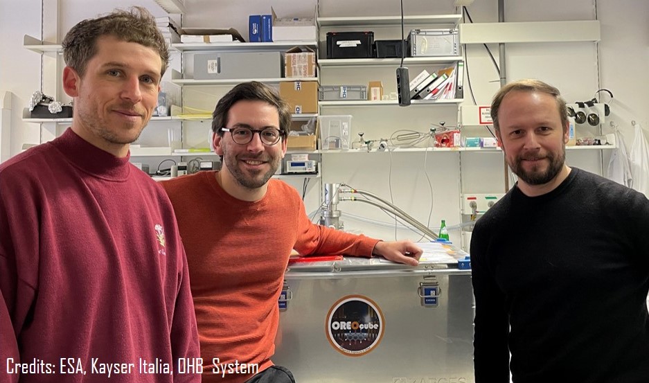 ElsaesserLab (@elsaesserlab) on Twitter photo Space hardware safely arrived in our labs <a href="/FU_Berlin/">Freie Universität</a>: the #OREOcube and #Exocube flight prototypes 🚀. Amazing teamwork, thanks to <a href="/esa/">European Space Agency</a>, <a href="/KayserItalia/">Kayser Italia</a> and <a href="/OHB_SE/">OHB</a>. Let the testing begin 💪...stay tuned. Space hardware safely arrived in our labs <a href="/FU_Berlin/">Freie Universität</a>: the #OREOcube and #Exocube flight prototypes 🚀. Amazing teamwork, thanks to <a href="/esa/">European Space Agency</a>, <a href="/KayserItalia/">Kayser Italia</a> and <a href="/OHB_SE/">OHB</a>. Let the testing begin 💪...stay tuned.