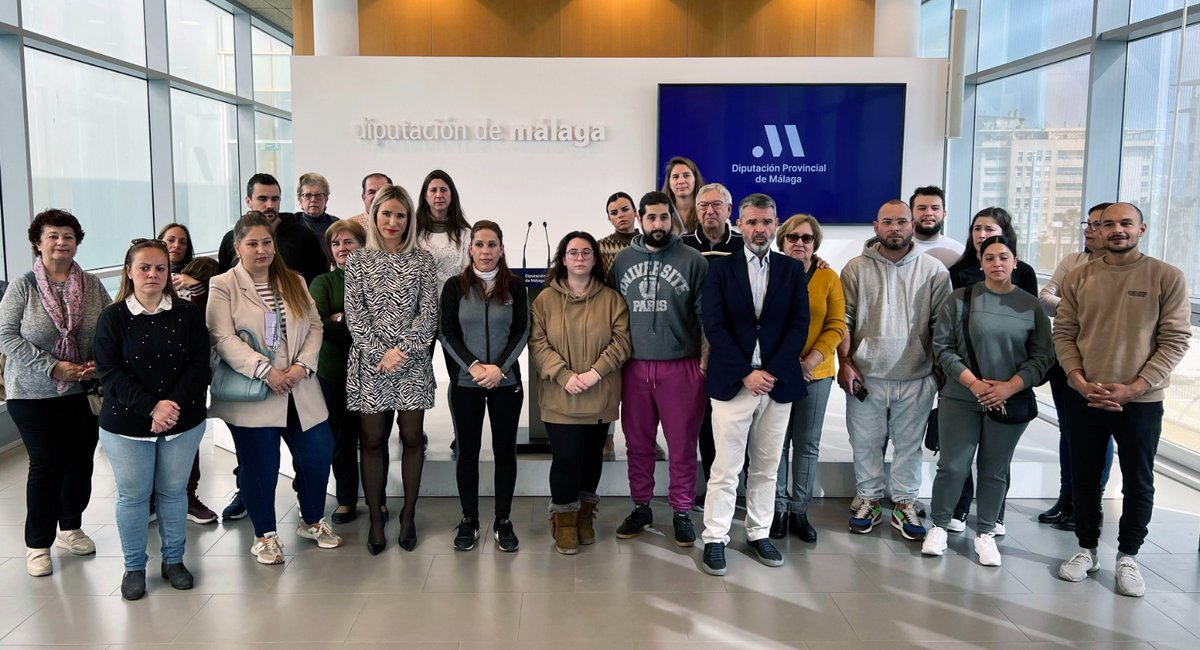 PSOEdipmlg's tweet photo. 👏👏👏 El PSOE consigue el apoyo unánime de @diputacionMLG a las familias y las trabajadoras de la guardería de Nuestra Señora de la Paz y para instar a la Junta de Andalucía a garantizar la continuidad de la escuela infantil a partir del curso 2023-2024 y siguientes #pleno https://t.co/40XOXYqHIK