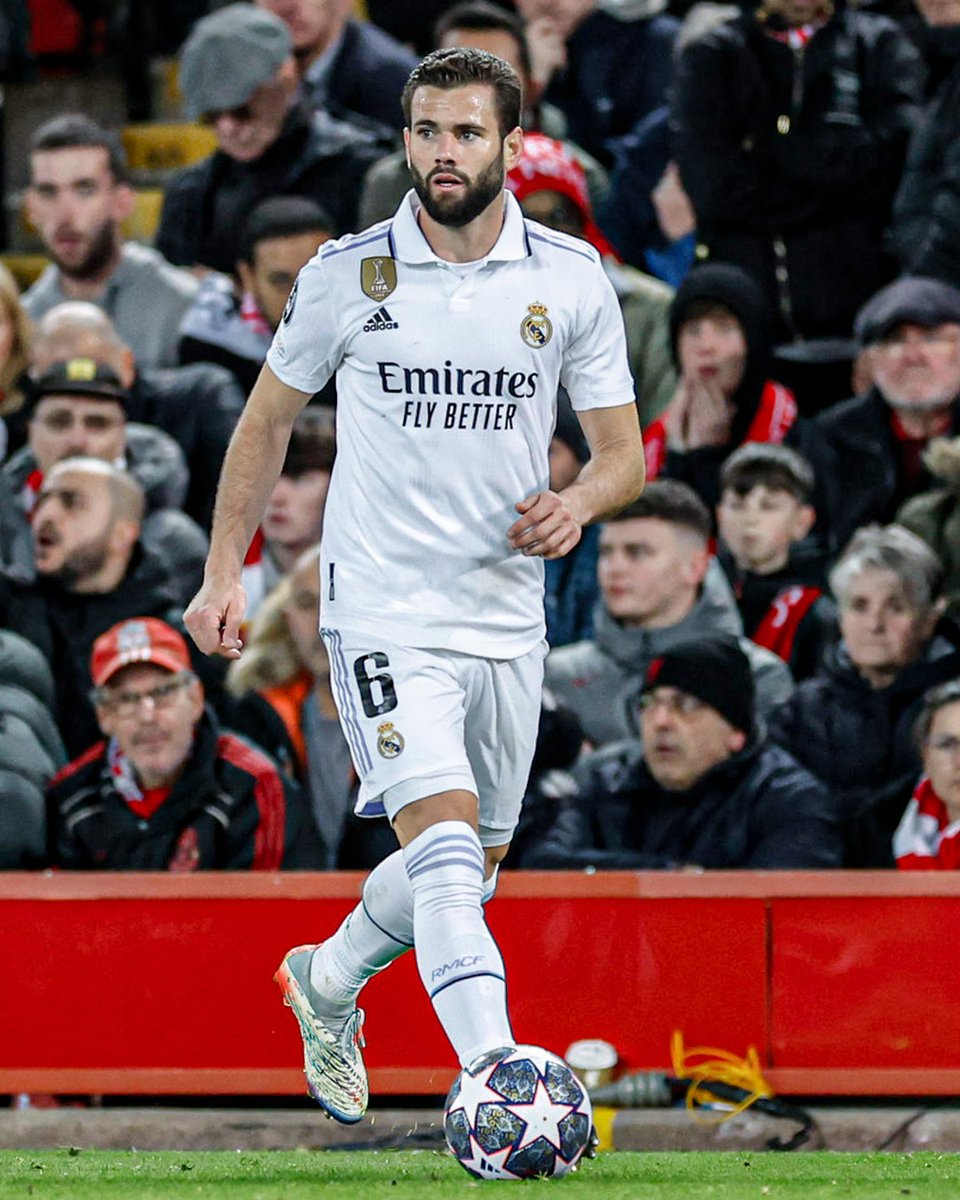 realmadridarab's tweet photo. 🔝 @nachofi1990: 300 مباراة مع ريال مدريد! 👏
#RealFootbal https://t.co/x2hbN7etjo