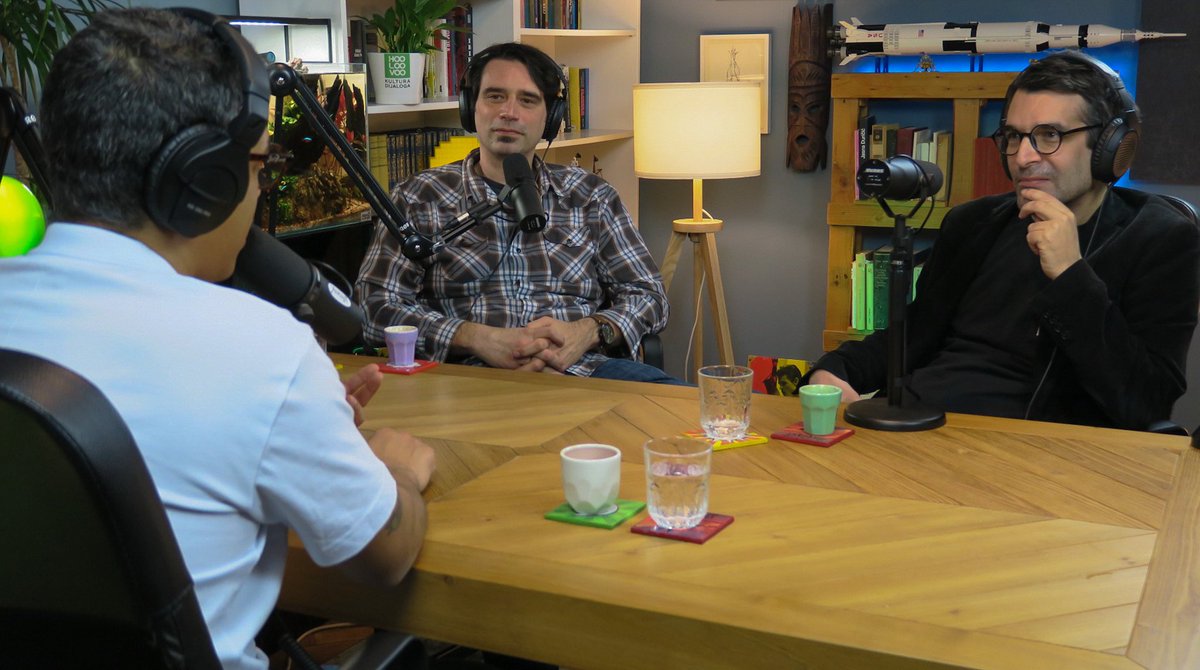 Koliko vas je koristilo ChatGPT? Koliko vas je videlo veštački generisanu likovnu umetnost?

Sve ovo je proizvod veštačke inteligencije. 

O njenim prednostima, ali i opasnostima razgovarao sam sa <a href="/TheCreaturesLab/">Vladan Joler</a> i Dubravkom Ćulibrkom iz Instituta za veštačku inteligenciju.