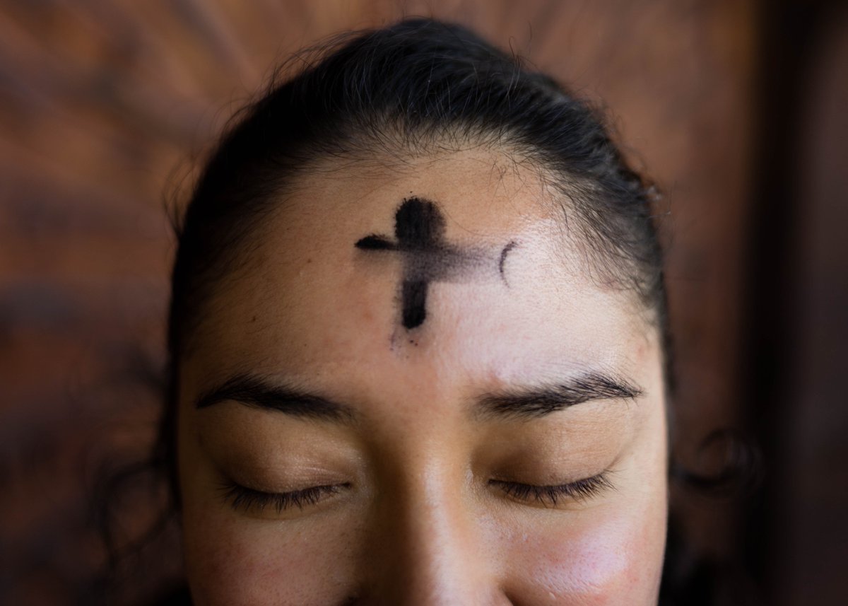 Churches and worshipping communities across our diocese will be holding Ash Wednesday services, with some taking part in #AshesToGo where clergy go to public places, such as their local town centre or train station, to distribute ashes to passers-by.

3/4
