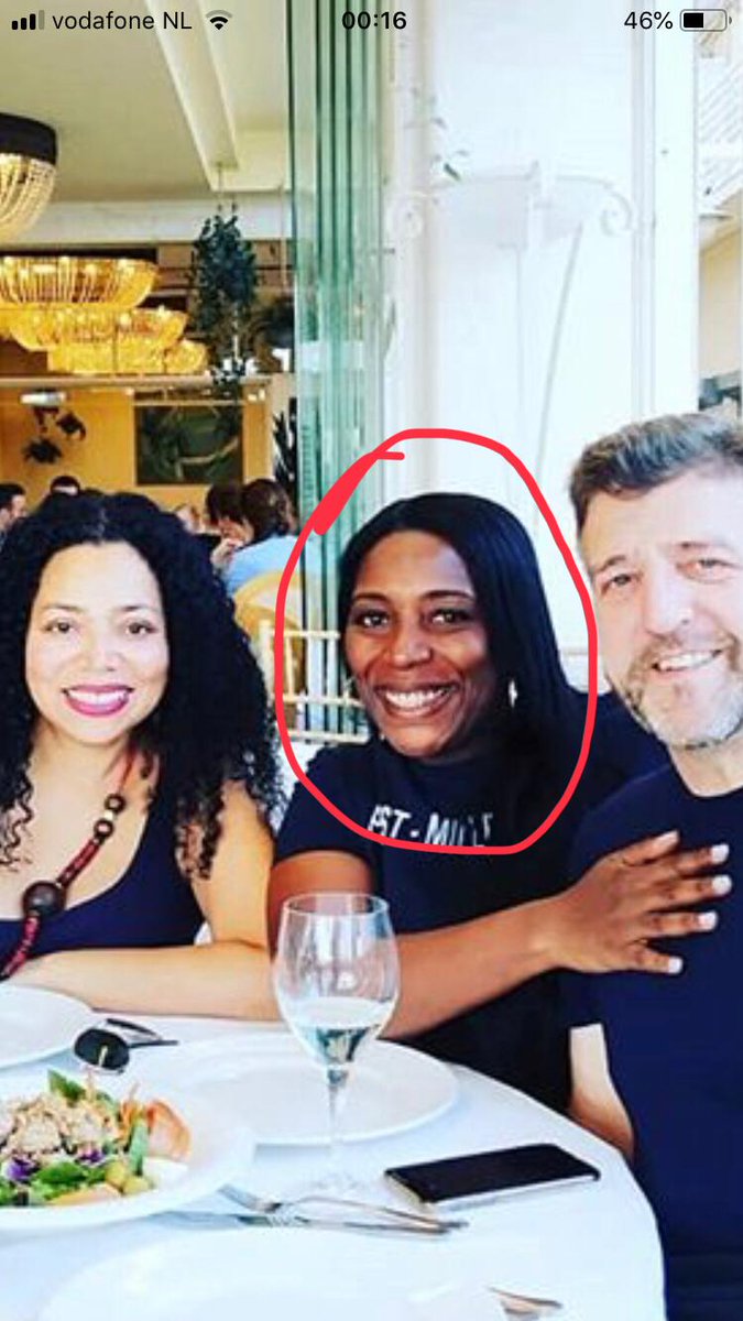 Chavistas que Huyen de su amada revolución Nairobi O°connor torturadora de estudiantes ahora se da la vida en Valencia #España , dirigía las torturas a los estudiantes en el Helicoide.. .