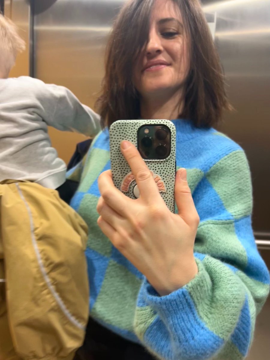 dbbell_'s tweet photo. Can you do it all as a mum and a founder? https://t.co/OZqQWe0anx via @IndieHackers https://t.co/dtC7gRAG9v