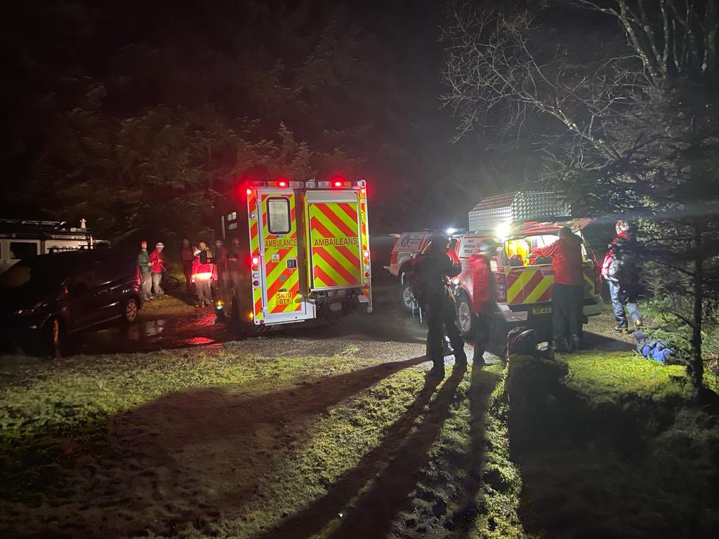Team called out last night to assist an injured Mountain Biker in Barcaldine forest. Casualty was assessed by our Medics, packaged and stretchered a short distance to a waiting Ambulance. We wish the Casualty a speedy recovery. @ScottishMR @ObanPol
