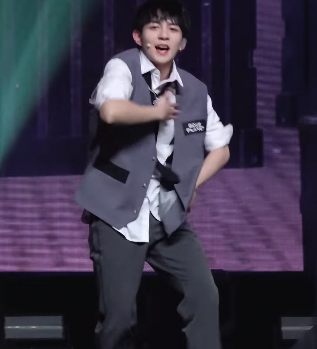 udiii_98's tweet photo. Bro is damn cute. #DongDong 
Dong Dong has so much potential. #BOYSPLANET #boysplanet999 #BOYSPLANETep4 https://t.co/ygMQqW8gxu