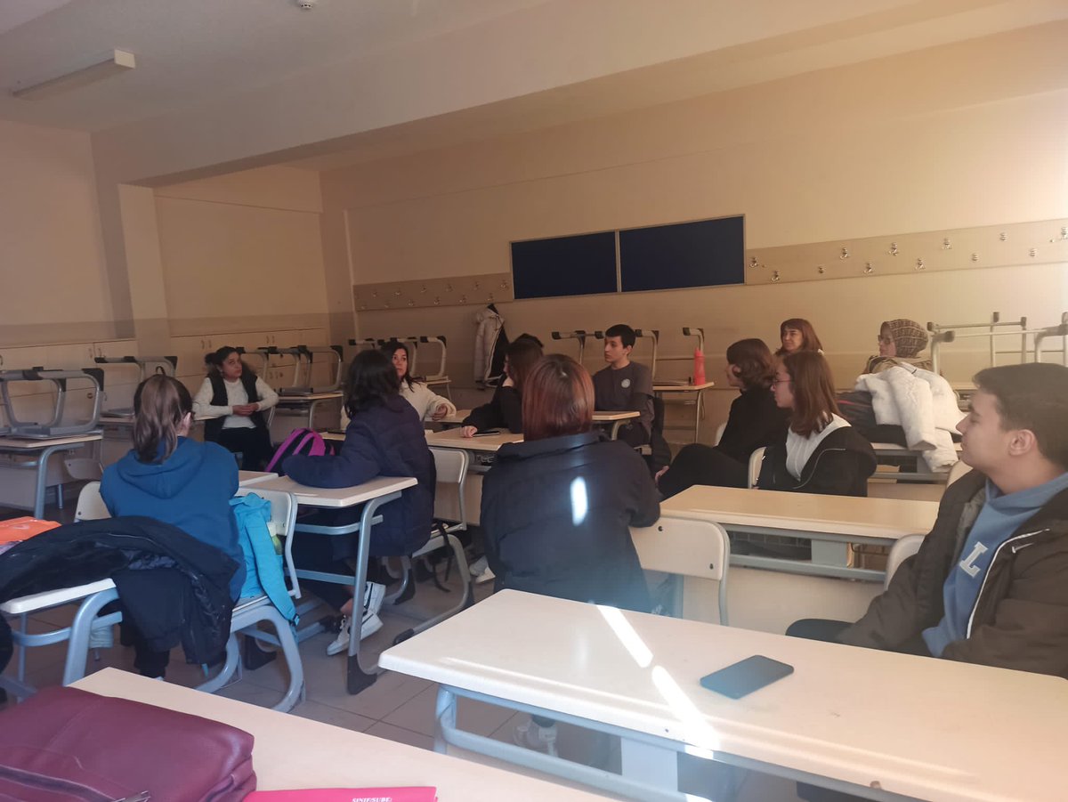 Projemizin beşinci ayağı olan ve 14-17 Mart tarihlerinde okulumuzda gerçekleştirilecek hareketliliğin hazırlıklarına heyecanla devam ediyoruz. Projemizin beşinci hareketliliğinin kazandıracağı kazanımları  ve kültürlerarası yaşanacak yeni etkileşimleri merakla bekliyoruz.