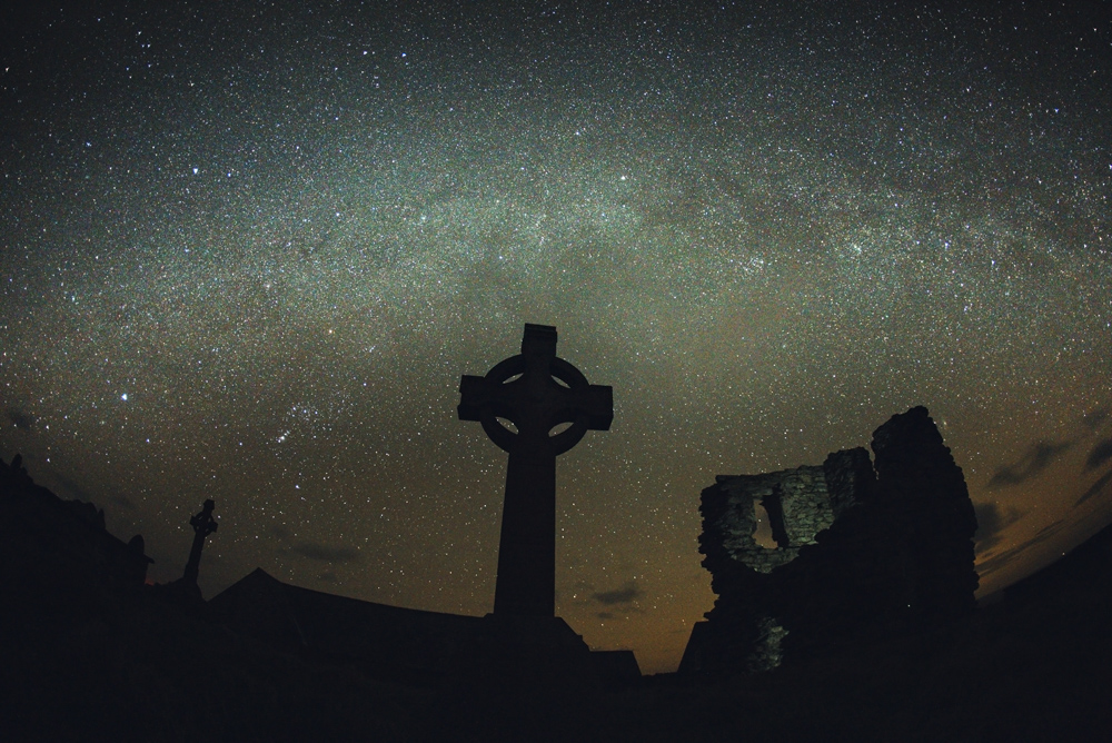Enlli_Bardsey's tweet image. We are delighted to announce that Ynys Enlli has received International Dark Sky Sanctuary certification by the International Dark Skies Association. The first in Europe!
Learn more: bardsey.org
@IDADarkSky @prosiectnos 
#saveourskies #bardsey #bardseyisland