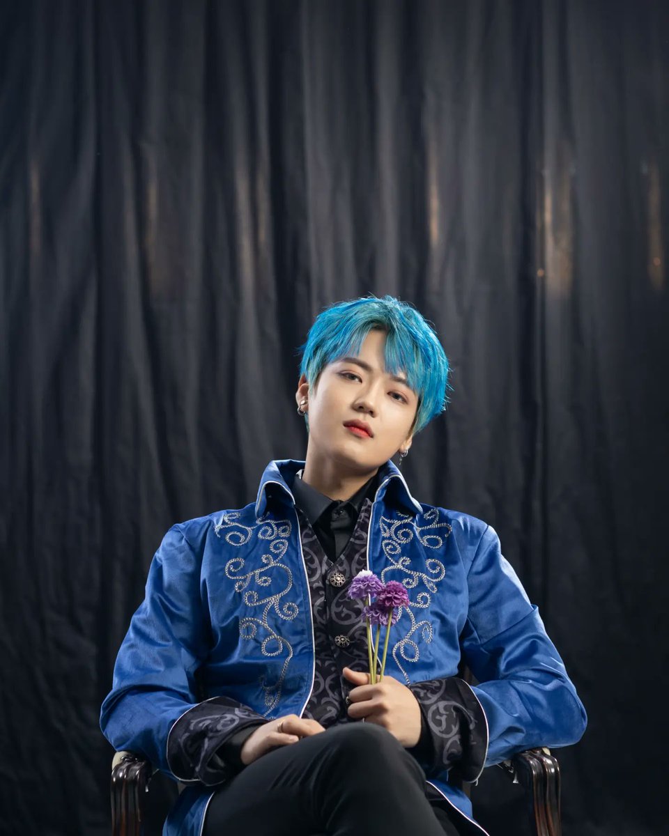 dst_official_'s tweet photo. [2023 더스틴 시즌 프로필]

마지막 사진은 레이크!!
레이크의 고혹한 눈에 빠질 더스텐 손들어!🖐
.
[2023 Dustin Season Profile]

The last picture is Lake!!
Thestan, raise your hand if you fall into Lake's enchanting eyes!👋 https://t.co/WLxmxtpCPu