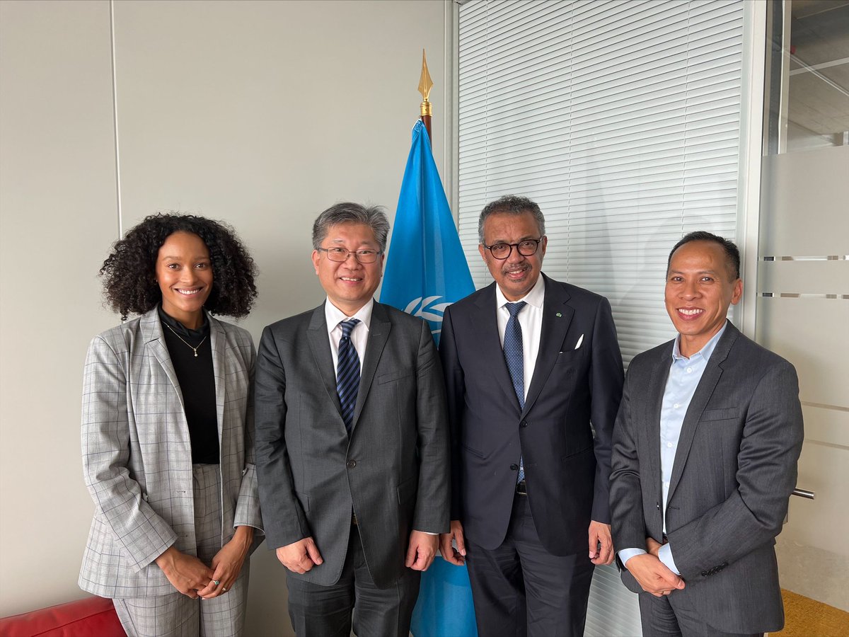Good transport means #HealthForAll ❤️ It was my honour to meet <a href="/DrTedros/">Tedros Adhanom Ghebreyesus</a> <a href="/WHO/">World Health Organization (WHO)</a> 🙏🏽 

Of course, we talked #Covid19. We also look forward to a new relationship between our two organisations, going beyond our essential #RoadSafety work 👉🏽 itf-oecd.org/road-safety-an… <a href="/UNECE/">UNECE</a> <a href="/gabbystern/">Gabby Stern</a>