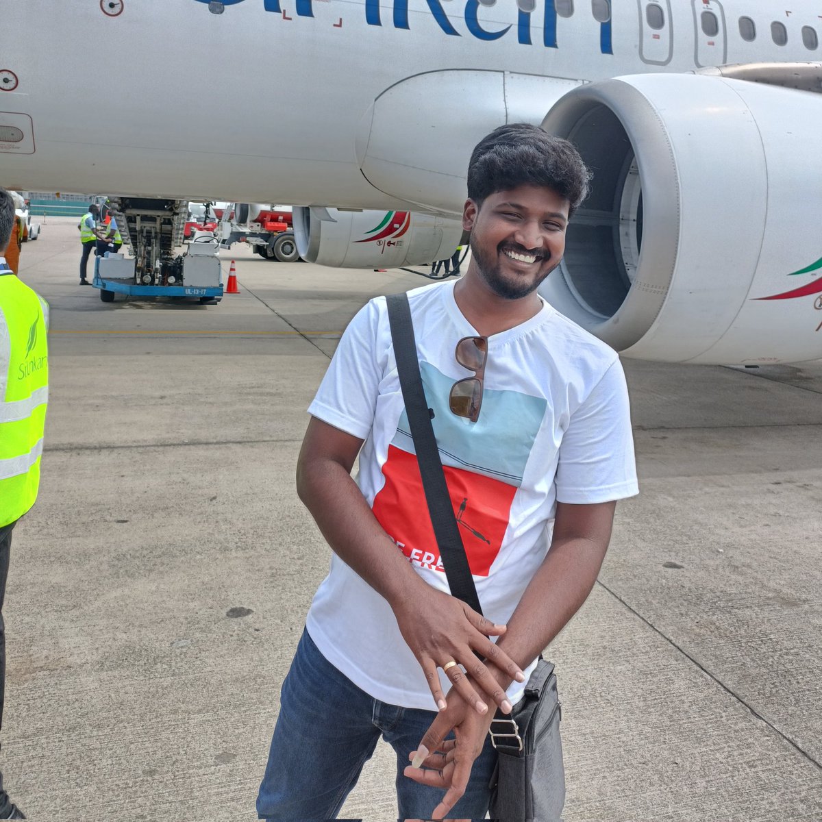 Arulanand3006's tweet image. #One_life... #One_world... #Explore_it..! The biggest adventure you can take is to live the life of your dreams......