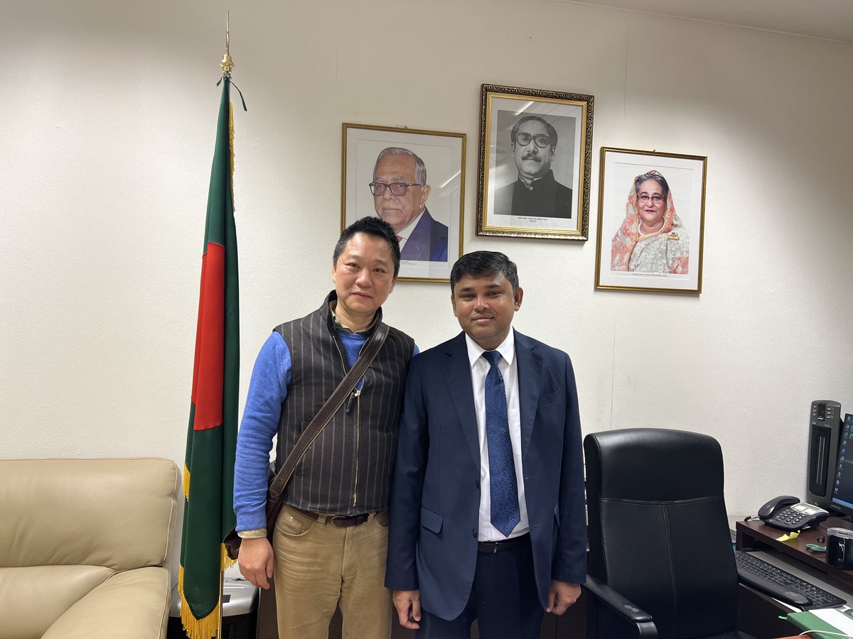 There was an interaction with Mr. Chen Qi, a businessman and entrepreneur from China who has set up leather factories in #Bangladesh. Mr. said that he has a plan to invest more in the leather sector in Bangladesh. We assured him all out support to that end.
#investinbangladesh