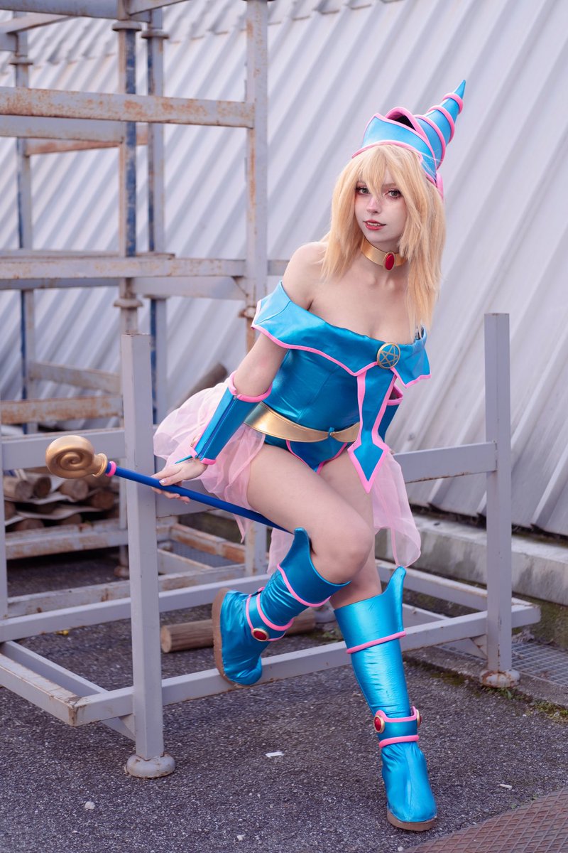 Himeecosplay's tweet photo. you loved my DMG! here's another picture by @niniel_things 💌 https://t.co/hoYyH2Ks0X