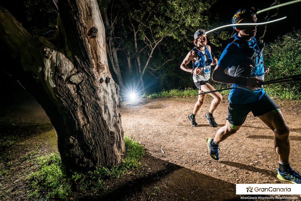 Engines running for the #Transgrancanaria. Lots of visitors come along to the many different spectator points along the race to cheer on the runners. From 22nd to 26th February in #GranCanaria #SoMuchToLiveFor 

📷 @TransGC