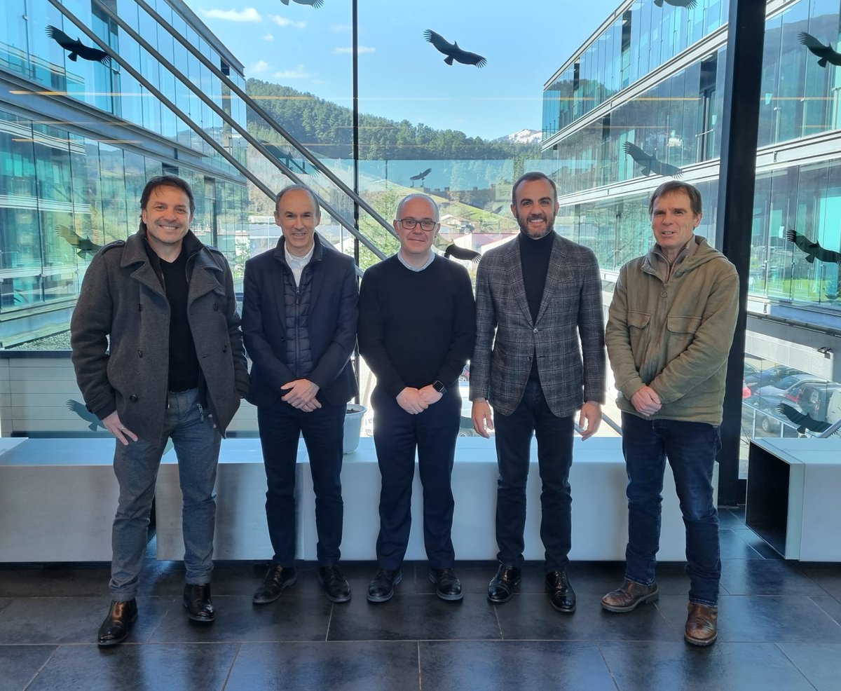 #CircularReplay, nuestra nuevo proyecto de #EconomíaCircular con <a href="/esMONDRAGON/">MONDRAGON</a> será presentado el próximo lunes 27 de febrero a las 13:45h en el Pabellón de España <a href="/redpuntoes/">Red.es</a> (Hall 4) del #MWC23. ¡Os esperamos! #SpainMWC23