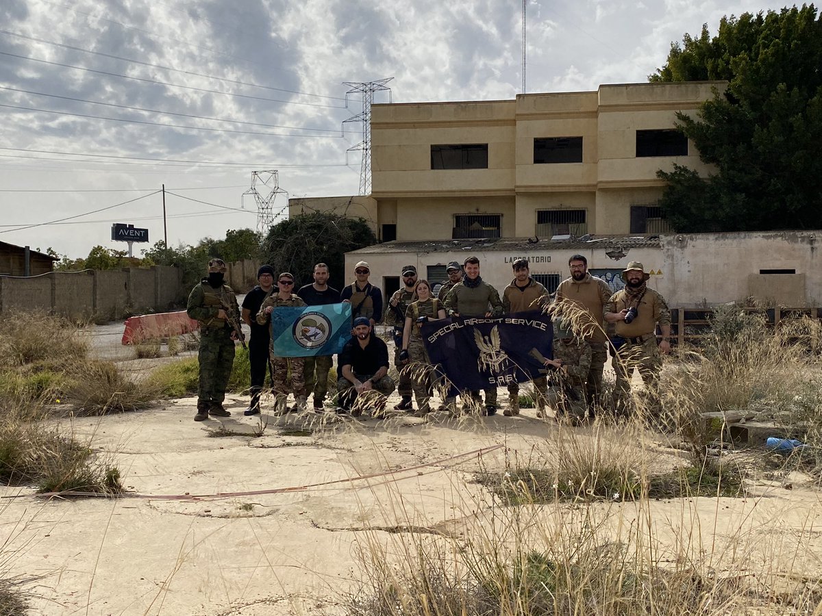 CarboAirsoft's tweet photo. El pasado 19/02 pudimos estrenar el nuevo campo de los S.A.S.
Terreno lleno de potencial que seguro que nuestros compañeros sabrán exprimir al máximo. https://t.co/x1iVoxR1pM