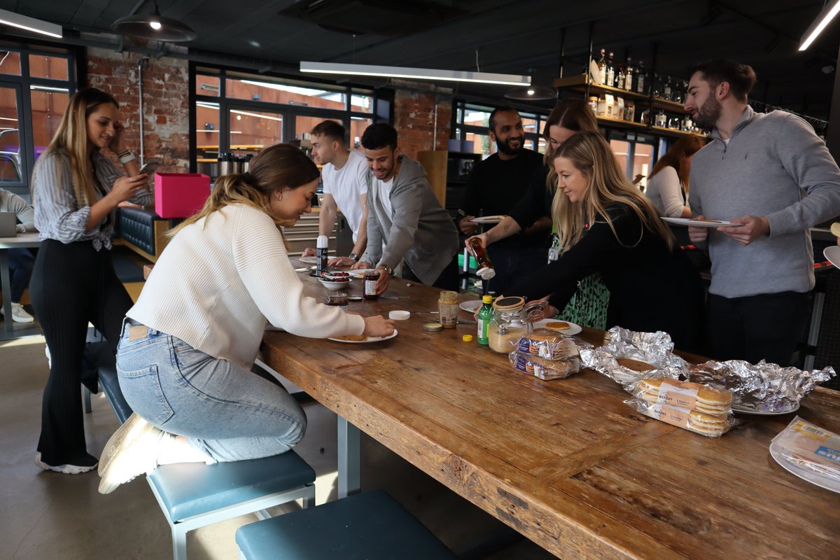 GIGRetail's tweet photo. As you can see from the images below, #pancakeday in the GIG office was a complete success! 
These pancakes made the perfect afternoon treat after a hard morning at work.
#Pancakestation #toppingbar https://t.co/NI8HjhVYWy