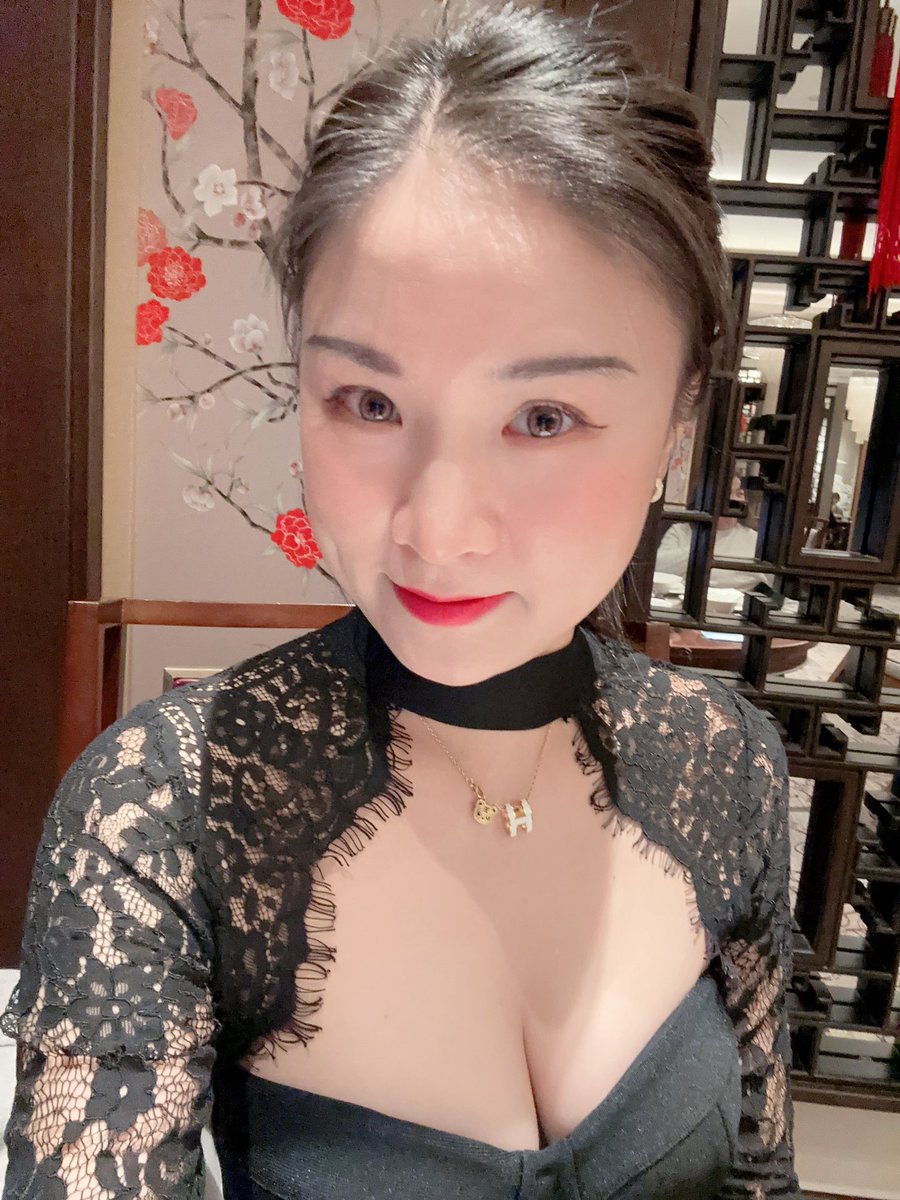 GroseStarr's tweet photo. 人老心不老，年纪越是大了就很难得到满足。 https://t.co/wZdp7xRJZS