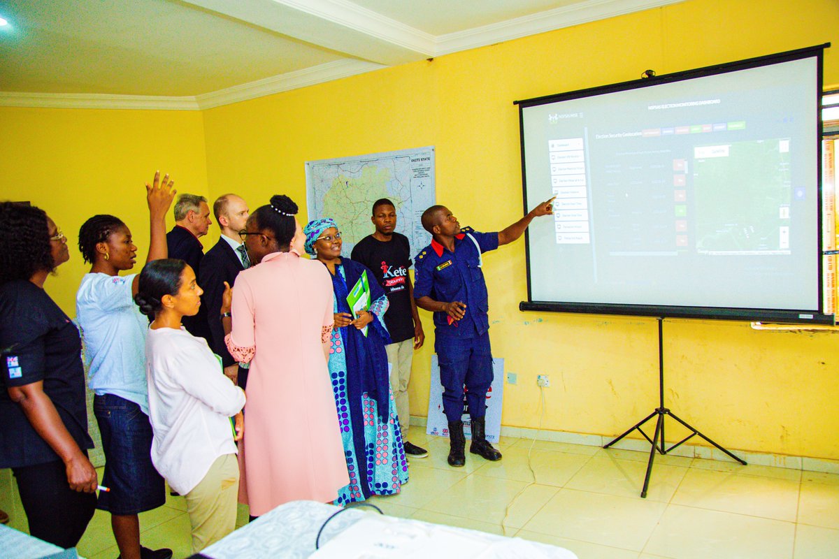 BigifNGO's tweet photo. Cont'd>>
At the Centre #CTRC, the web-based #NAlert application, online (Stop-VAWIP online reporting form) and offline communication (Stop-VAWIP Toll free line -0800-300-3333) systems aided seamless operation.
#NigeriaDecides2023
@eueomNigeria23
@NigeriaScale
@USinNigeria https://t.co/32sA1wGZH6