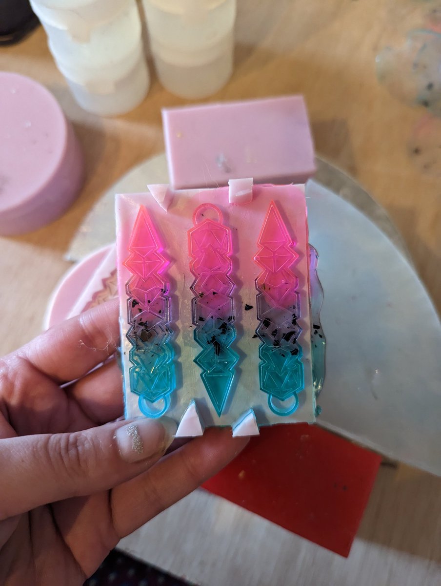 Crit Happens Dice tweet media