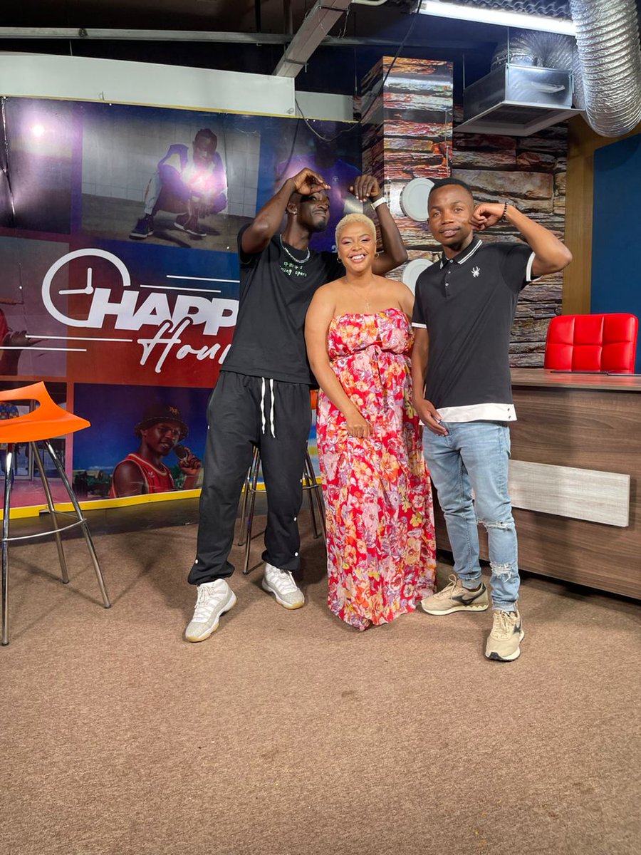 Happy people on #HappyHour💃🕺

#GetThePicture #ZTNSport