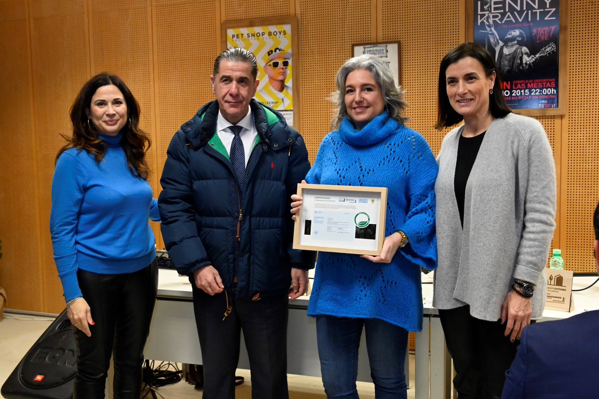 gemaigual's tweet image. 🌳📜Varios alojamientos de @TurismoSDR #Santander reciben acreditaciones oficiales de @ONU_es por compensar la #huelladecarbono y por sus cero emisiones❕Un reconocimiento al compromiso por minimizar el impacto ambiental de sus negocios en favor de la sostenibilidad del sector 👏🏻