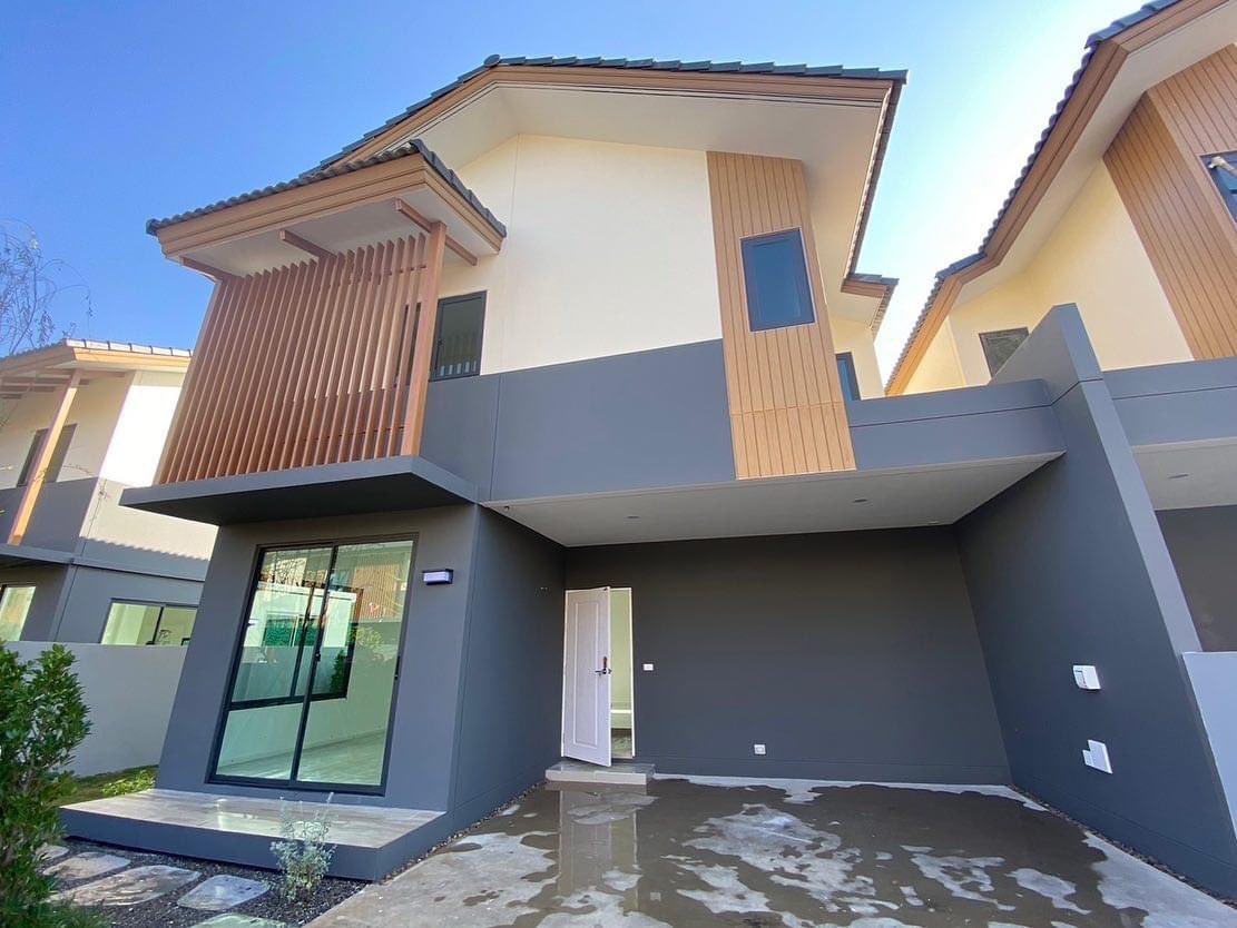 Clickme_Home's tweet photo. คลิกมี โฮม ทีมตรวจบ้านจากวิศวกรโยธารุ่นใหม่ ทั้งนี้ ในรอบสัปดาห์ที่ผ่านมาต้องขอบคุณคุณพรชนิตย์ คุณหยา และคุณกอล์ฟ เป็นอย่างสูงครับ #ตรวจบ้านเชียงใหม่ #เชียงใหม่ #รีวิวเชียงใหม่ #ตรวจบ้านก่อนโอน https://t.co/tFHbBW9Q7o