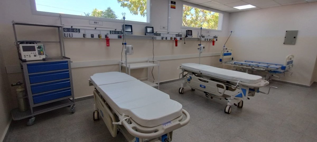 #Salud: El hospital de #CincoSaltos ya cuenta con nuevas áreas 🙌

👉 Se trata una nueva sala de acceso al servicio de guardia, consultorios de traumatología y enfermería. Además, se amplió y dotó el área de shock room para la asistencia de pacientes críticos.