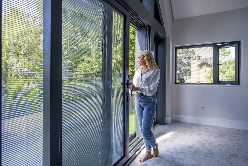 FenestrationEye's tweet photo. Paint It Black And Don’t Look Back ⏩https://t.co/44xH4TZYQl
The launch of a new black Venetian option for Uni-Blinds integral blinds gives installers the scope to provide homeowners with on trend colour co-ordinated window and door packages. @MorleyGlassGlaz https://t.co/n1TQ1iNrQg