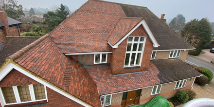 DMCWindows's tweet photo. Donβt ignore your roof! Our #professionalcleaners can take care of it all. Schedule a #roofclean with us today! With our specialized techniques, we guarantee your roof will look as good as new. Call us on 01525 500100
#exteriorclean #miltonkeynes #mk #leightonbuzzard https://t.co/DqCOH7aFi2