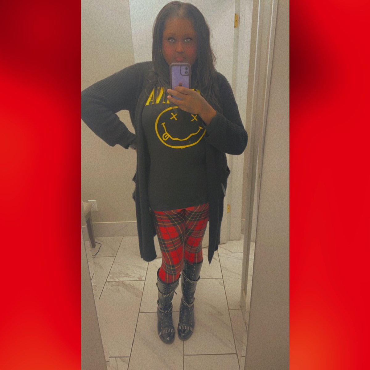 Babymetalspice's tweet image. Wasted an outfit; left work early #redredred