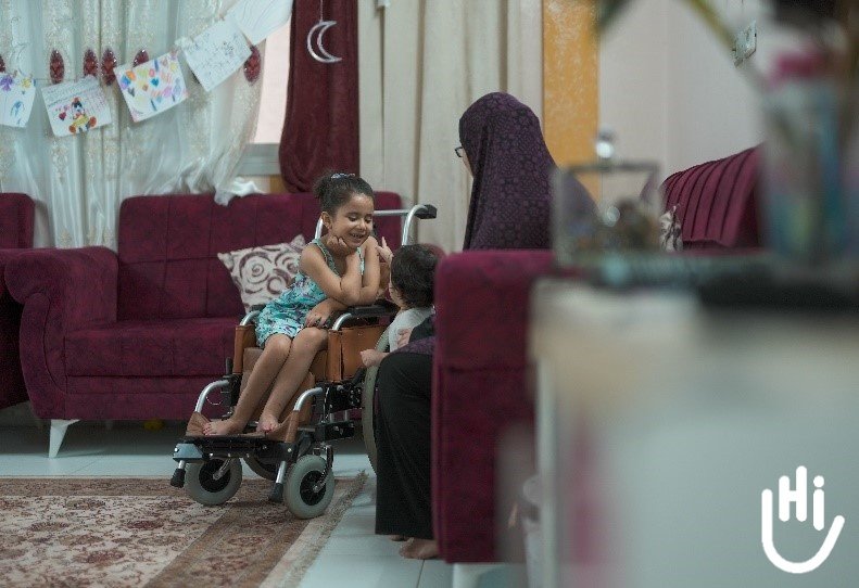 #Gaza,
Layla was 4 when a bomb hit her house. She suffered spinal cord injury, a skull fracture etc.
Her family faced multiple challenges to access care and find an accessible school to welcome her.

🔗Her story: bit.ly/3lxXDrG  

#StopBombingCivilians #VictimAssistance