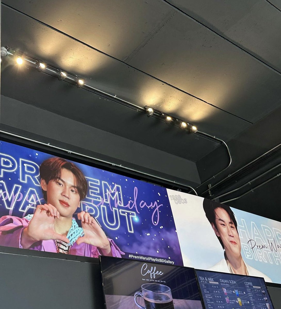m1nqyqsu's tweet photo. ぱおたんがいっぱいでめちゃくちゃ幸せ空間♡
行きたーい！
cr.unquelityz IG
#PremWarutPlaylistBDGallery
#prem_space https://t.co/HsMWKZ6lhF