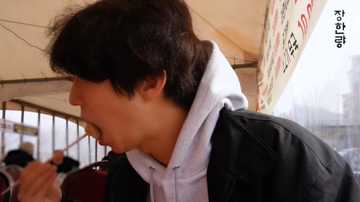 cosmiktaffy's tweet photo. just sharing pictures of fun date i had with my boyfriend😩🫂😋 https://t.co/85rSFObBLO
