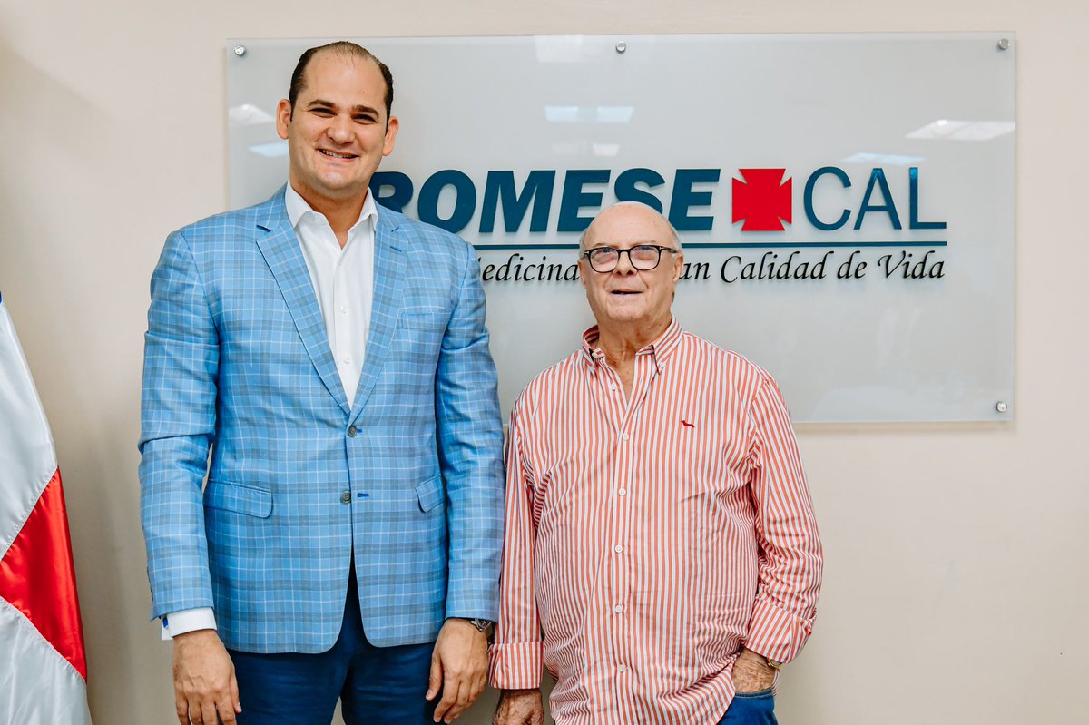 adolfoperezdl's tweet image. El título de papá lo tiene bien merecido. 
Es tanta la dicha de ser su amigo, el respeto y la admiración que genera a su alrededor, que todos quisiéramos ser llamados sus hijos. 
¡Feliz cumpleaños amigo mío! 
Salud y vida.

#HipólitoMejía #FamiliaPRM #Compañerosdevida