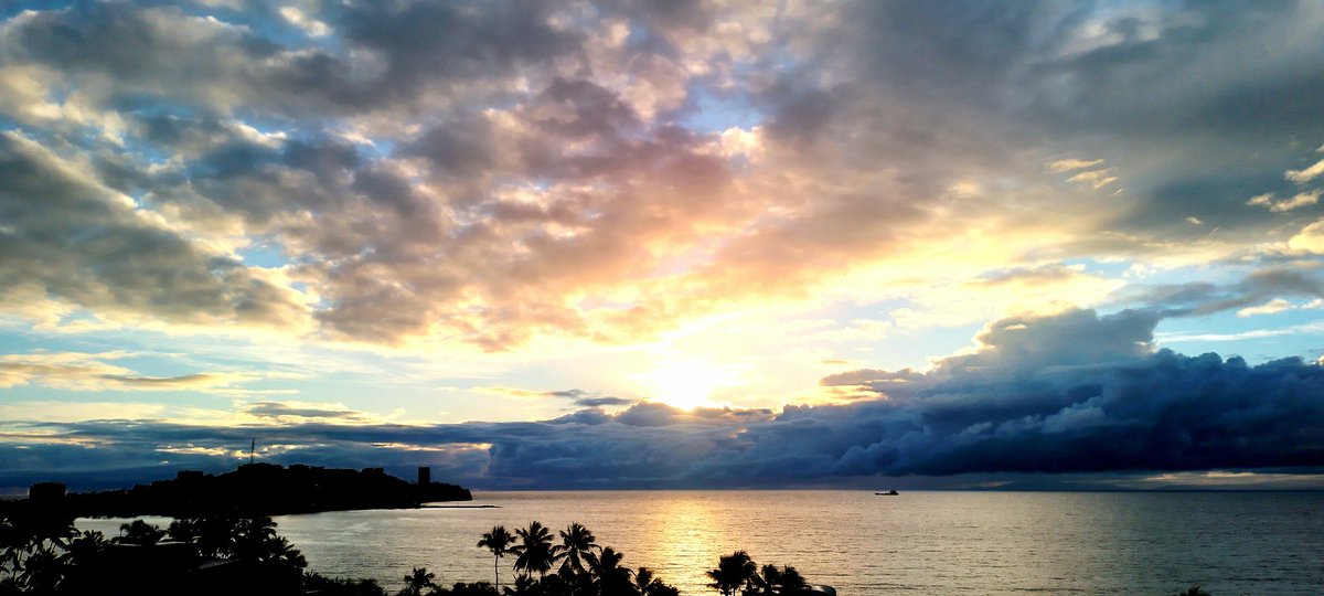 NelaSaenko's tweet photo. Así #amanece en #pampatar hoy #23defebrero #islademargarita https://t.co/XMMccePzJb