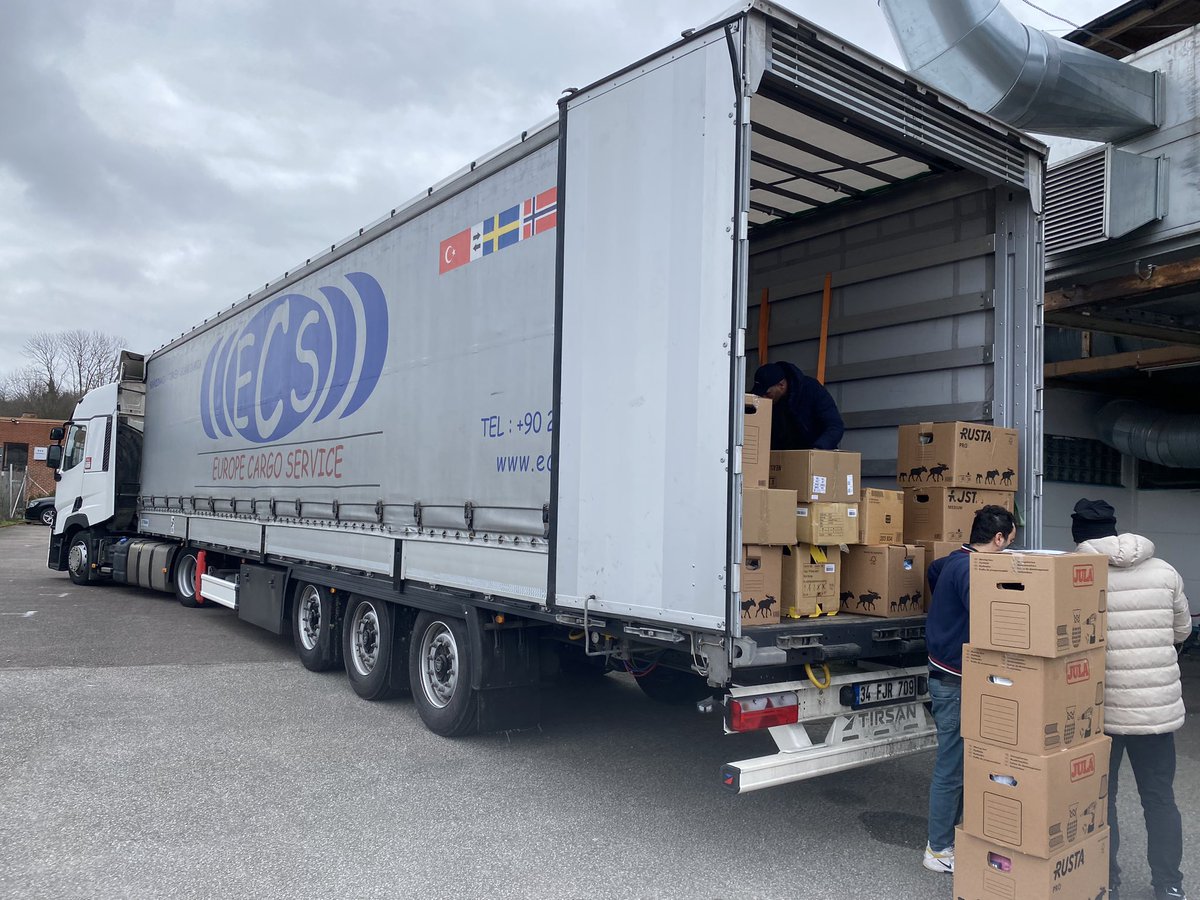 SiavoshDerakhti's tweet photo. MALMO SWEDEN
More help is coming from Malmo,Sweden 🇸🇪
Thanks to all who who have contributed and helped and supported.
We do this Together. All help is needed. Together we make difference.
#HelpforTürkiye
#HelpforSyria
#earthquake https://t.co/3UbAGczQ5o