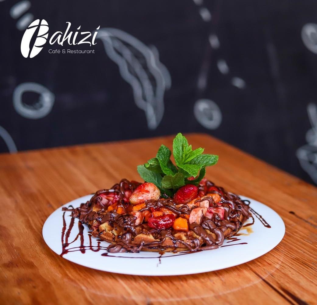 3000fbu = 1000frwa= 1200fcong=1dollard=0,8euro=1000 shilg ugda na Tzt =100 shilg Kenya. Ufise ivyo 3000fbu urarya ugafungura ugahaga ukarenzako igikombe c'amazi. Ayo mahera nyene 3000fbu uyajanye muri ivyo bihugu nturya. Ndabeshe? Nyeniteka ntiyabeshe abarundi gusa turinzigo.