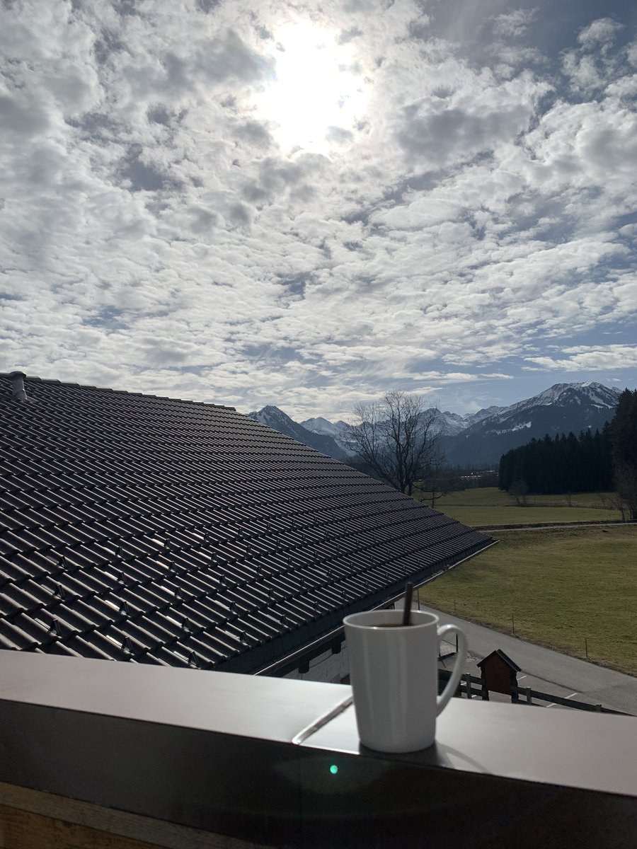 CandyFlipSOL's tweet photo. Gm Web3 ☕️

Don’t forget to take your time to connect with nature 🌄 https://t.co/Ah5RrPlacf