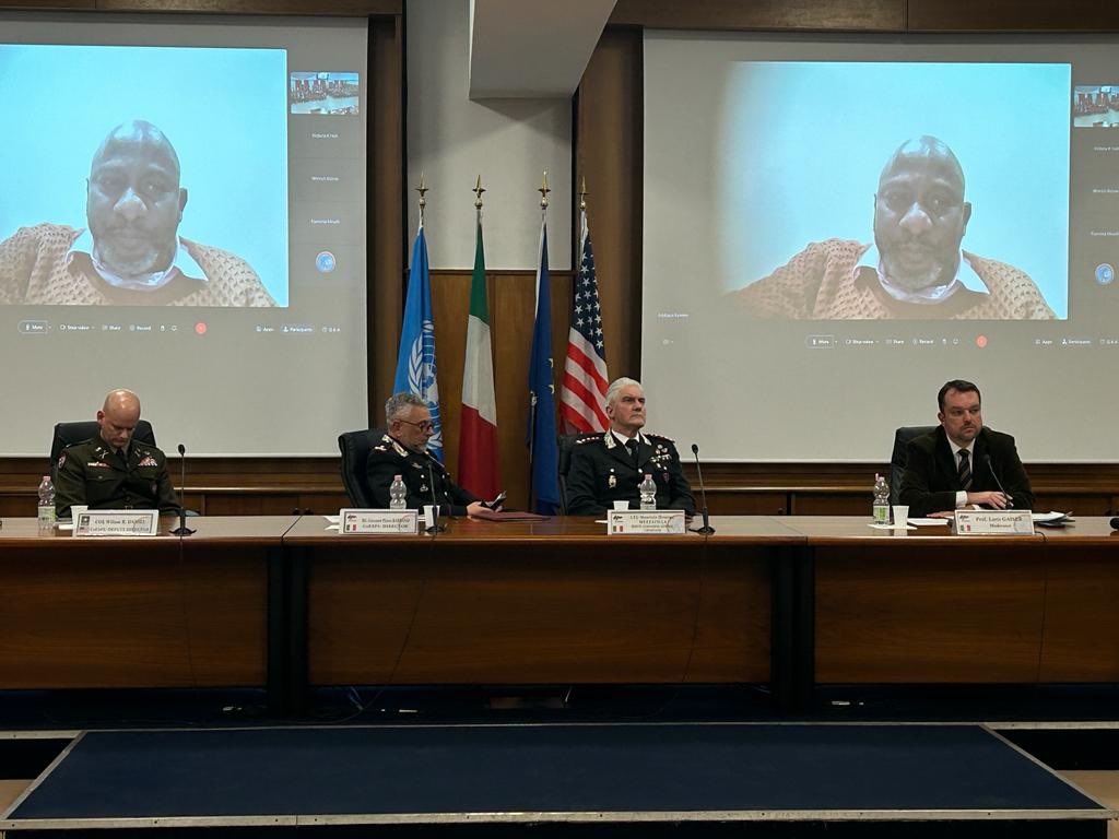 FabrizioLobasso's tweet photo. Geopolitics/Peace Operation: lessons learned. Another🔝 training by @_Carabinieri_ #COESPU w/@ItalyMFA for more 200 #African experts, #RECs #AU and 🌍countries.
#Peaceoperation #humanrights #peacebuilding #PVE at stake #ItalyInAfrica #ValuebasedDiplomacy=🗝4 #Youth+#genderbalance https://t.co/rifI10yJLq