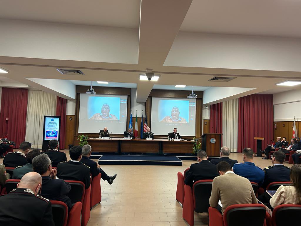 FabrizioLobasso's tweet photo. Geopolitics/Peace Operation: lessons learned. Another🔝 training by @_Carabinieri_ #COESPU w/@ItalyMFA for more 200 #African experts, #RECs #AU and 🌍countries.
#Peaceoperation #humanrights #peacebuilding #PVE at stake #ItalyInAfrica #ValuebasedDiplomacy=🗝4 #Youth+#genderbalance https://t.co/rifI10yJLq