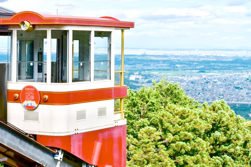 kankomie's tweet photo. ケーブルカーのある旅館 #希望荘 は
絶景とともに多彩な温泉を堪能✨

①山上館と本館は #ケーブルカー で移動🚡
②和を感じる客室の数々 🎍
③免疫や自然治癒力が高まる #吸う温泉 ♨
④夕食は旬の食材を使った #会席料理 🍴

宿泊の取材記事はこちら👇
https://t.co/rm8QSmhpct https://t.co/kLW6zMceUE