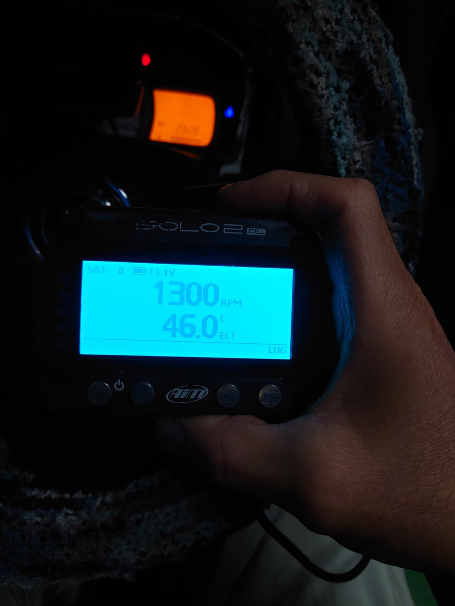 fCOJrQvWemqM2aq's tweet image. 盆栽のタコメーターが調子悪くて、元職場でSOLO2貸してもらってきた。
相変わらず穏やかに時間が流れてる場所ですなぁ。
#HA36 #SOLO2 #Trace　#黒猫