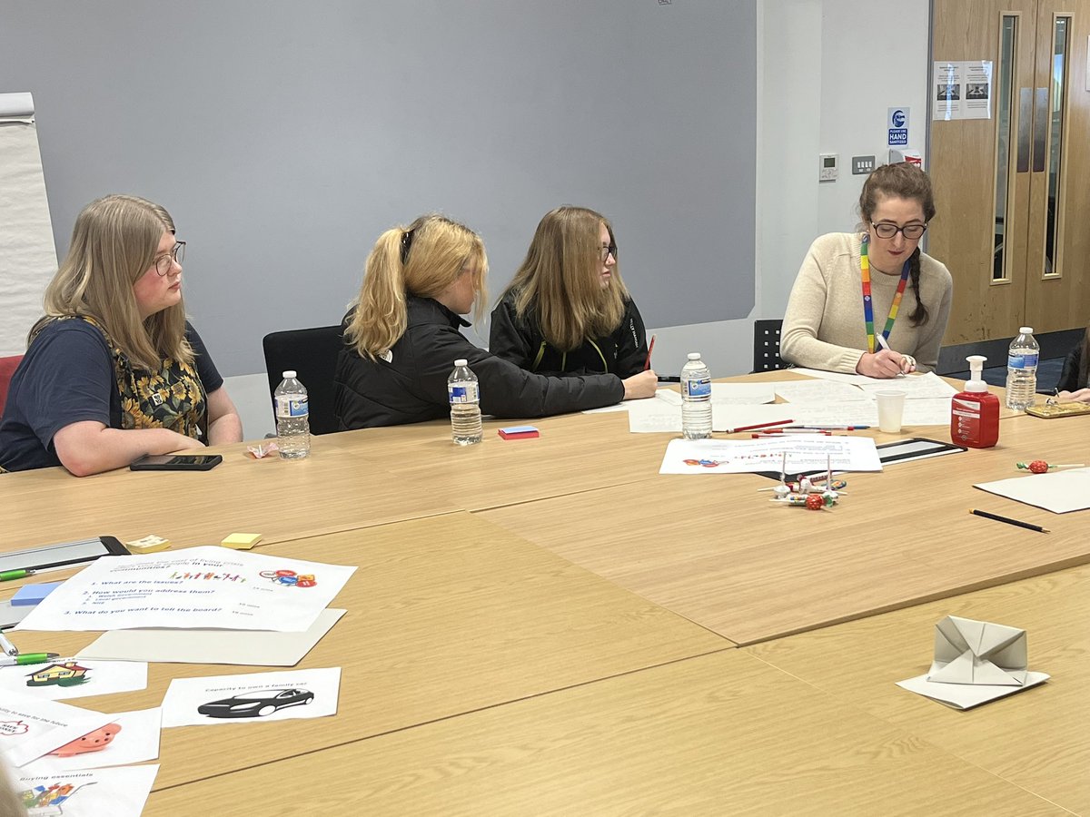 PembsCYPRO's tweet photo. 💉This week members of Pembrokeshire Youth Assembly are attending the @PublicHealthW Young Ambassadors Residential discussing topics such as cost of living,discussions with the Board Partnership Forum,how to chair a meeting,PHW long term strategy and young people and vaccinations https://t.co/TrYKIKXIaC