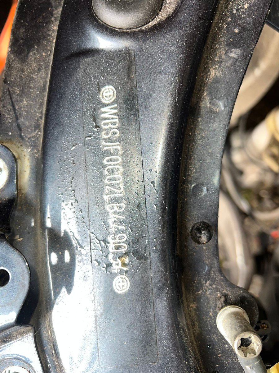 TechNuggetsKE's tweet photo. BMW 4 Series 440i xDrive Convertible
Chopping for parts
Contact us with the parts needed
🤙🏾: +254 731 402954
#bmw #bmwkenya #bmwke #bavaria #inchape #bmw4 #bmw4series #bmw440i #convertible #kenyagarage #mechanic #kenyamechanic #accidentcar #accident #carrepair #carparts https://t.co/8NYjJWz6Fw