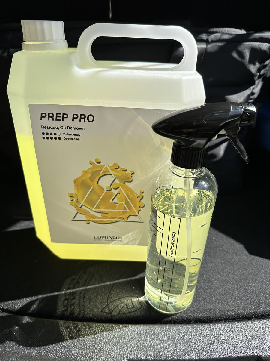 todo1018's tweet photo. #preppro 脱脂
コレも先週届いた #LUMINUS
気兼ねなくたっぷり使える嬉しい値段
吹きつけてクロスで塗り伸ばし乾拭き
たっぷり吹きつけて使えるので1枚目のクロスはすぐビショビショ
気にせず2枚目のクロスでカラブーキw
匂いは柑橘系😸
コスパ最高🐈😸🐈⬛
コレから毎週脱脂w
( / ˙꒳˙ )/ヤスイ https://t.co/M9jkOQp0VY