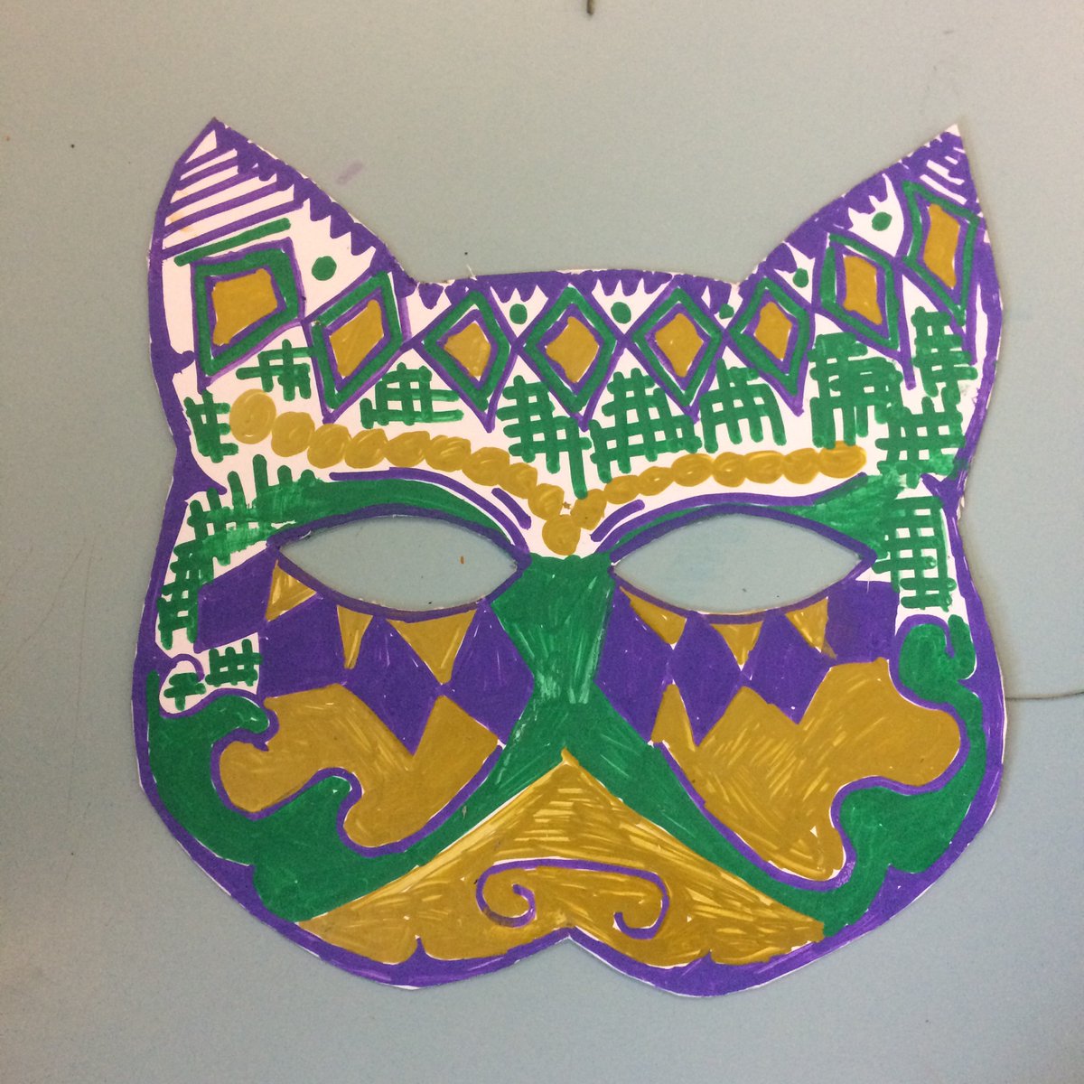 MintStMusicFest's tweet photo. Carnival masks painted by the Mental Health group for the Mardi Gras celebration at @BlackfriarsSett. Thanks to @lb_southwark for funding. https://t.co/sbLXduLqrt